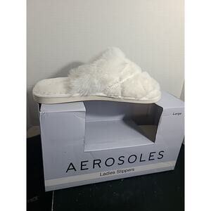 Aerosoles Memory Foam White Ladies Slippers, Large 8-9